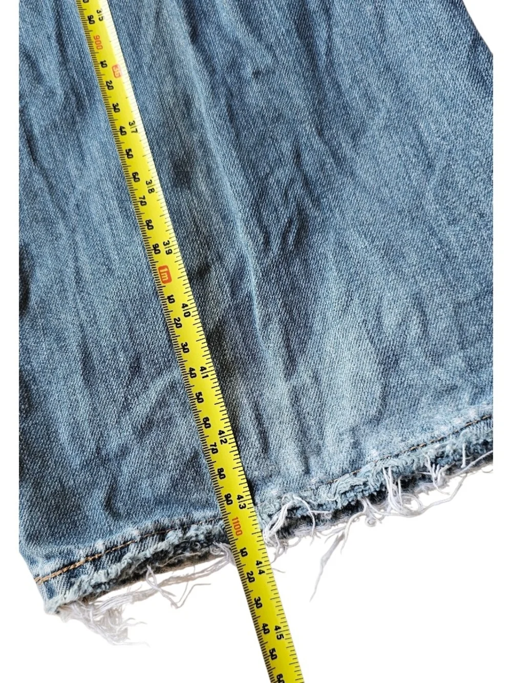 Vintage-style Levi’s 559 Relaxed Straight jeans in a perfectly worn medium wash - Picture 8 of 8